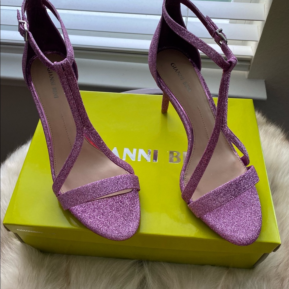Gianni Bini Shaylinn Heels